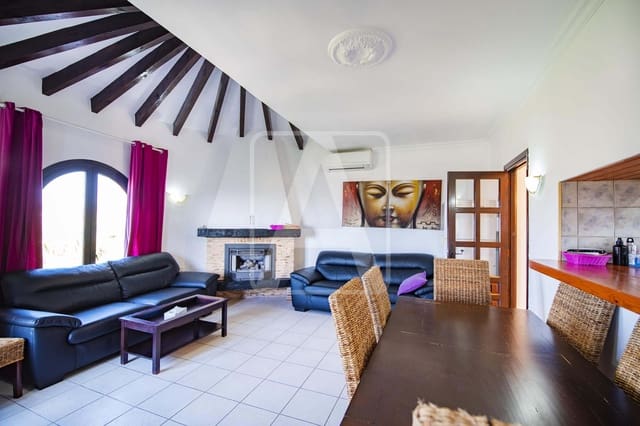 5 bedroom Villa for sale in Moraira, Teulada-Moraira with pool garage - € 650,000 (Ref: 8560937)