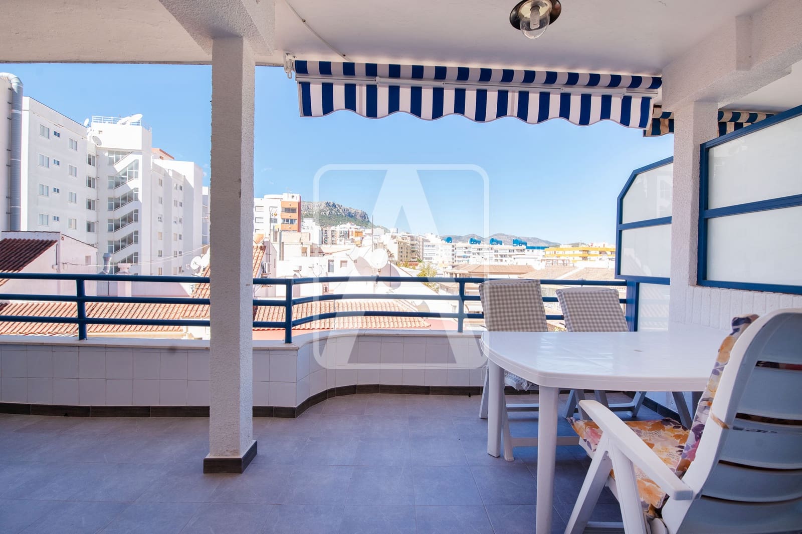 2 makuuhuone Huoneisto myytävänä paikassa Calpe / Calp - 299 000 € (Ref: 8573291)