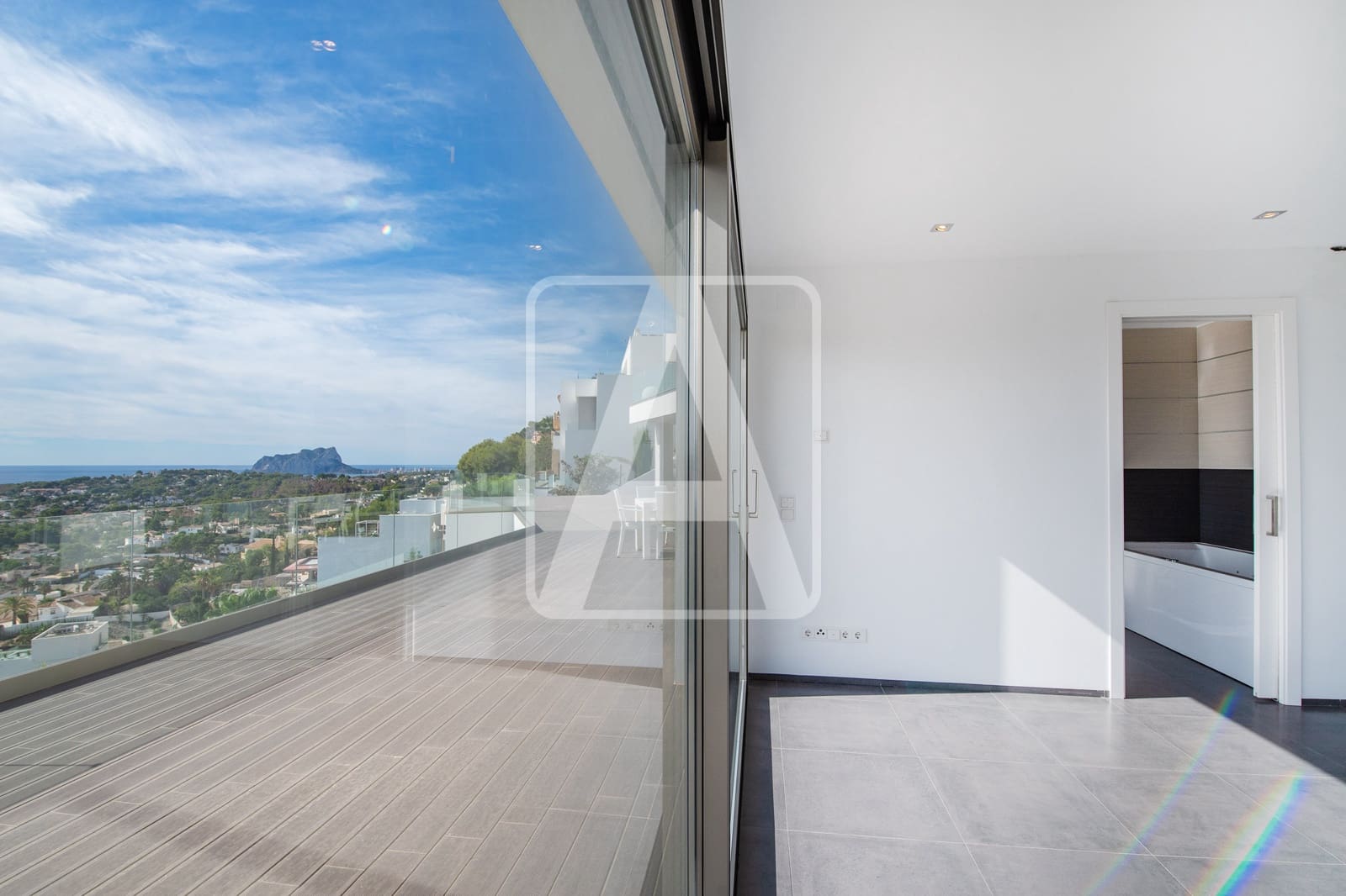 4 Zimmer Villa zu verkaufen in Moraira mit Garage - 1.990.000 € (Ref: 8579125)