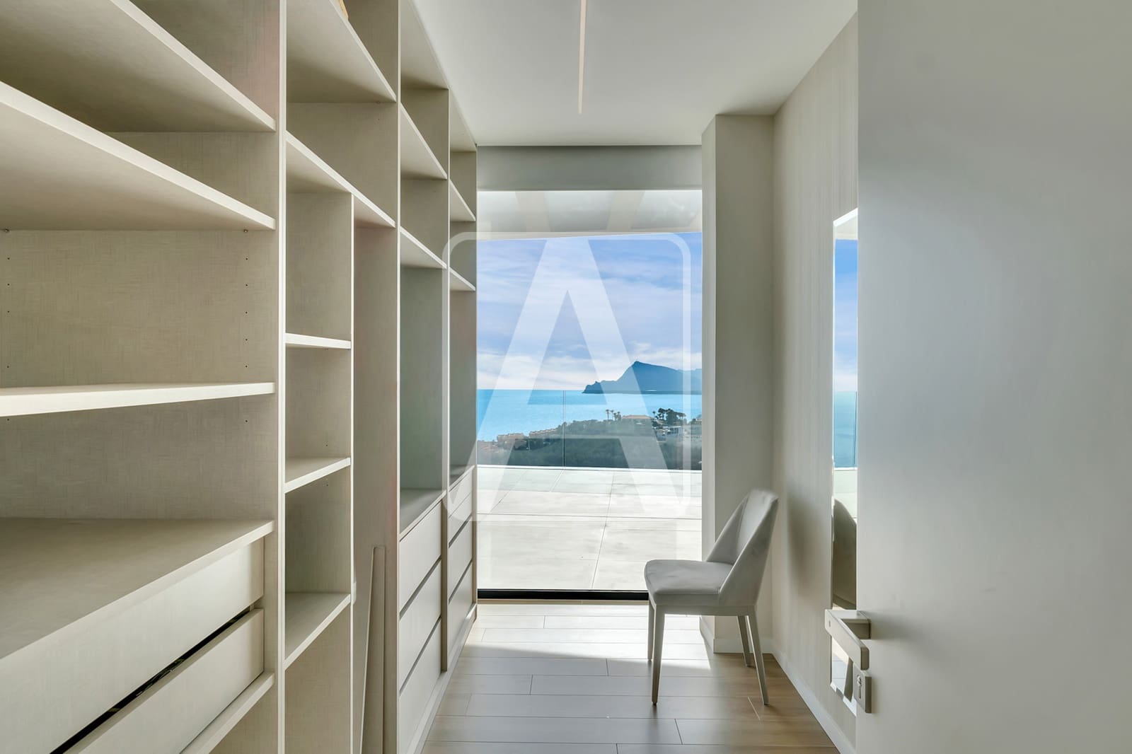 5 bedroom Villa for sale in Altea with pool garage - € 6,490,000 (Ref: 8594492)