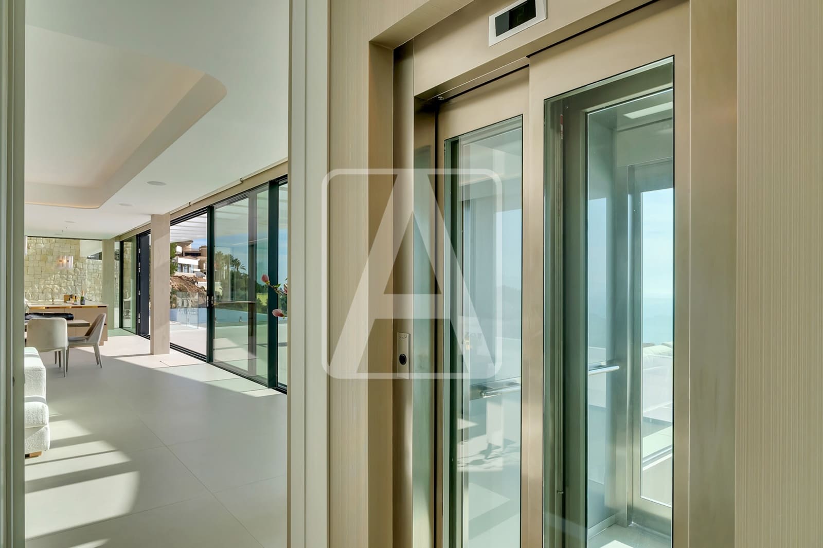 5 bedroom Villa for sale in Altea with pool garage - € 6,490,000 (Ref: 8594492)
