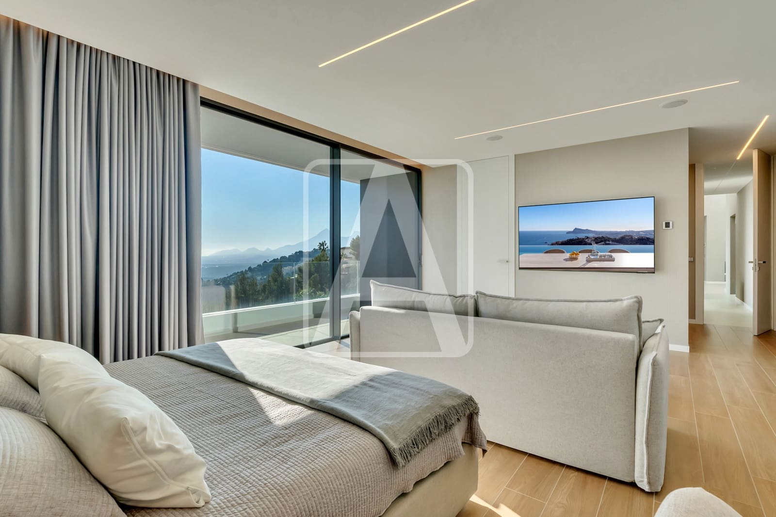 5 bedroom Villa for sale in Altea with pool garage - € 6,490,000 (Ref: 8594492)