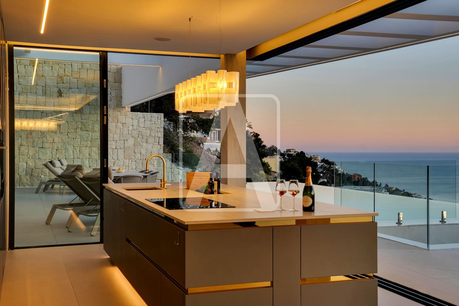 5 bedroom Villa for sale in Altea with pool garage - € 6,490,000 (Ref: 8594492)
