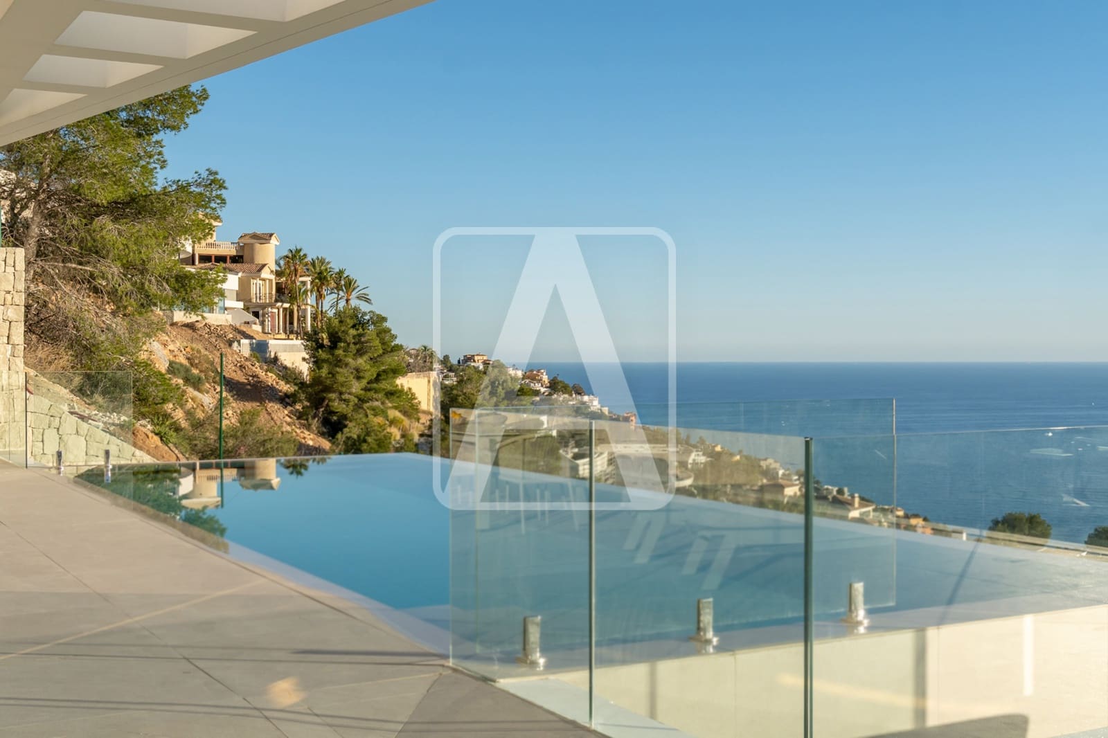5 bedroom Villa for sale in Altea with pool garage - € 6,490,000 (Ref: 8594492)