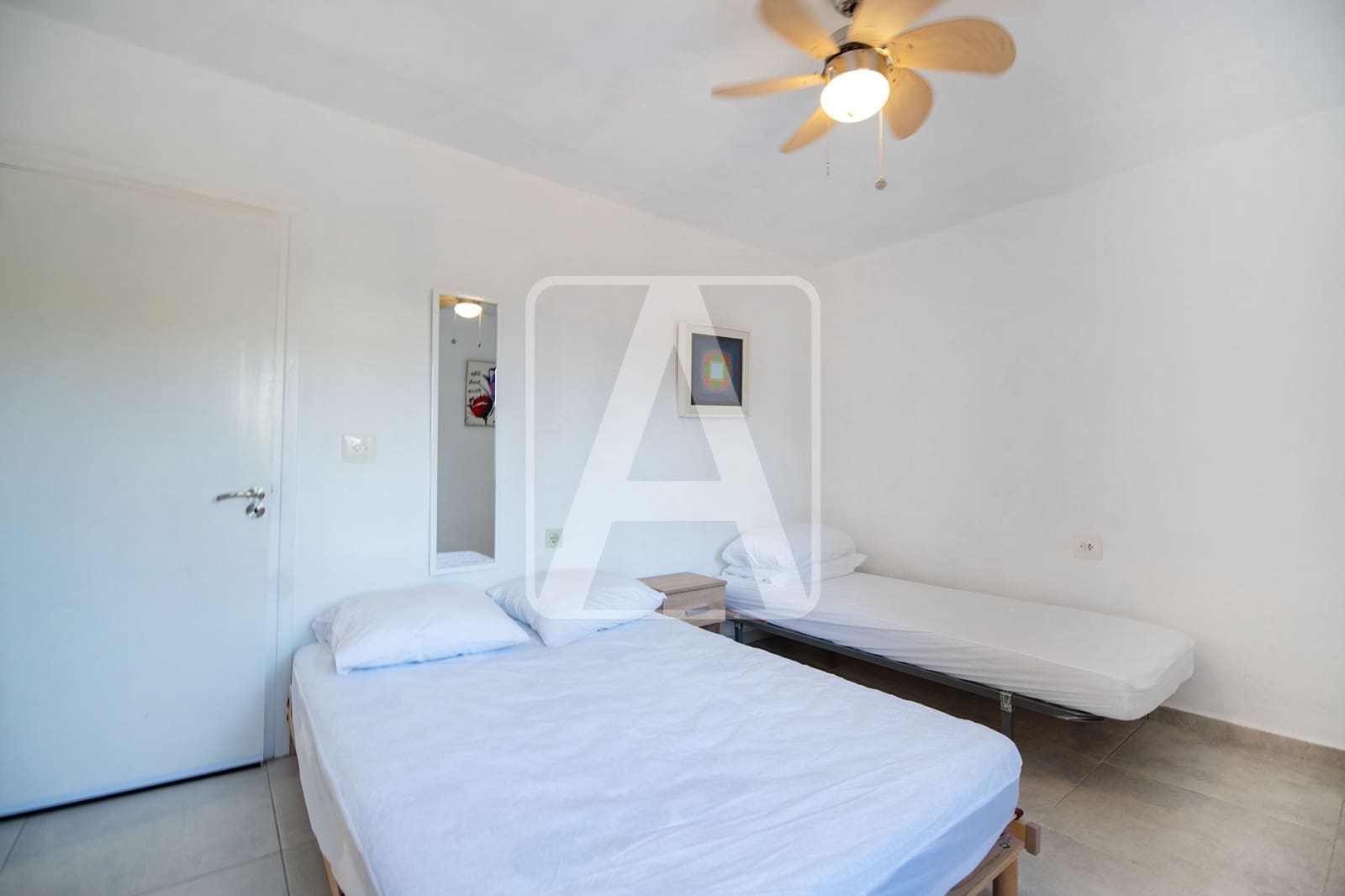 5 makuuhuone Huvila myytävänä paikassa Benissa mukana 
autotalli - 710 000 € (Ref: 8596112)