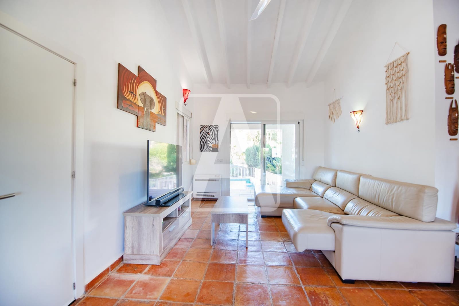 5 makuuhuone Huvila myytävänä paikassa Benissa mukana 
autotalli - 710 000 € (Ref: 8596112)