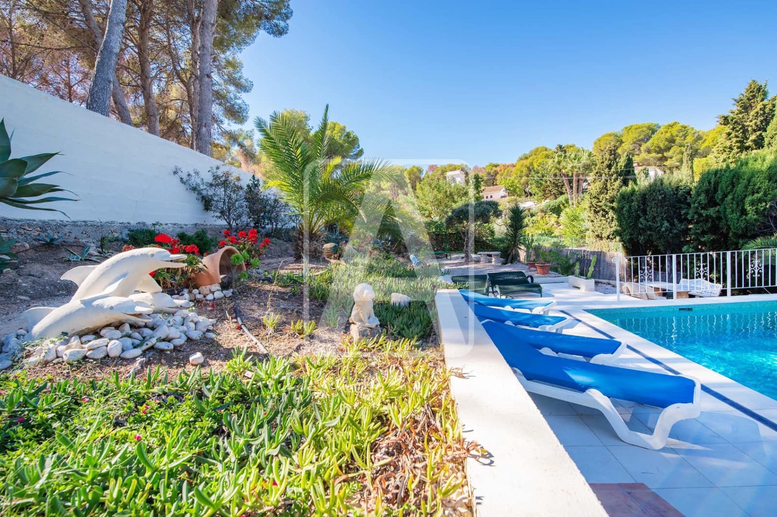 5 makuuhuone Huvila myytävänä paikassa Benissa mukana 
autotalli - 710 000 € (Ref: 8596112)