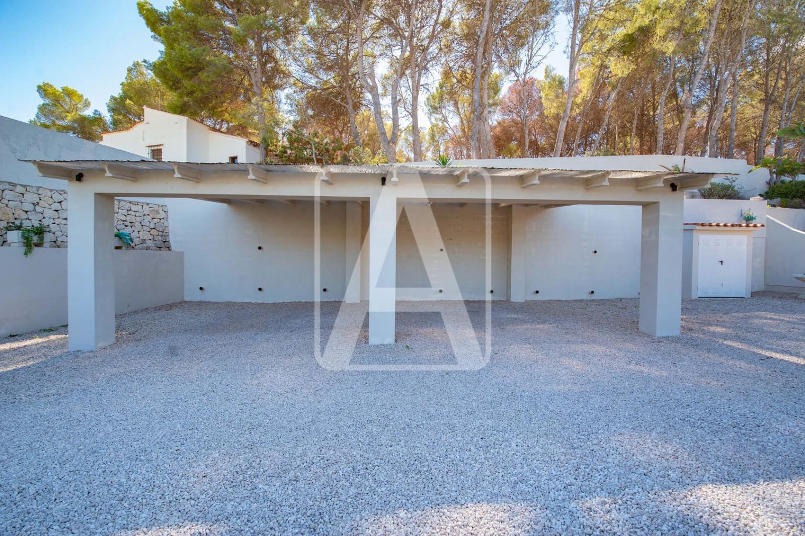 5 makuuhuone Huvila myytävänä paikassa Benissa mukana 
autotalli - 710 000 € (Ref: 8596112)