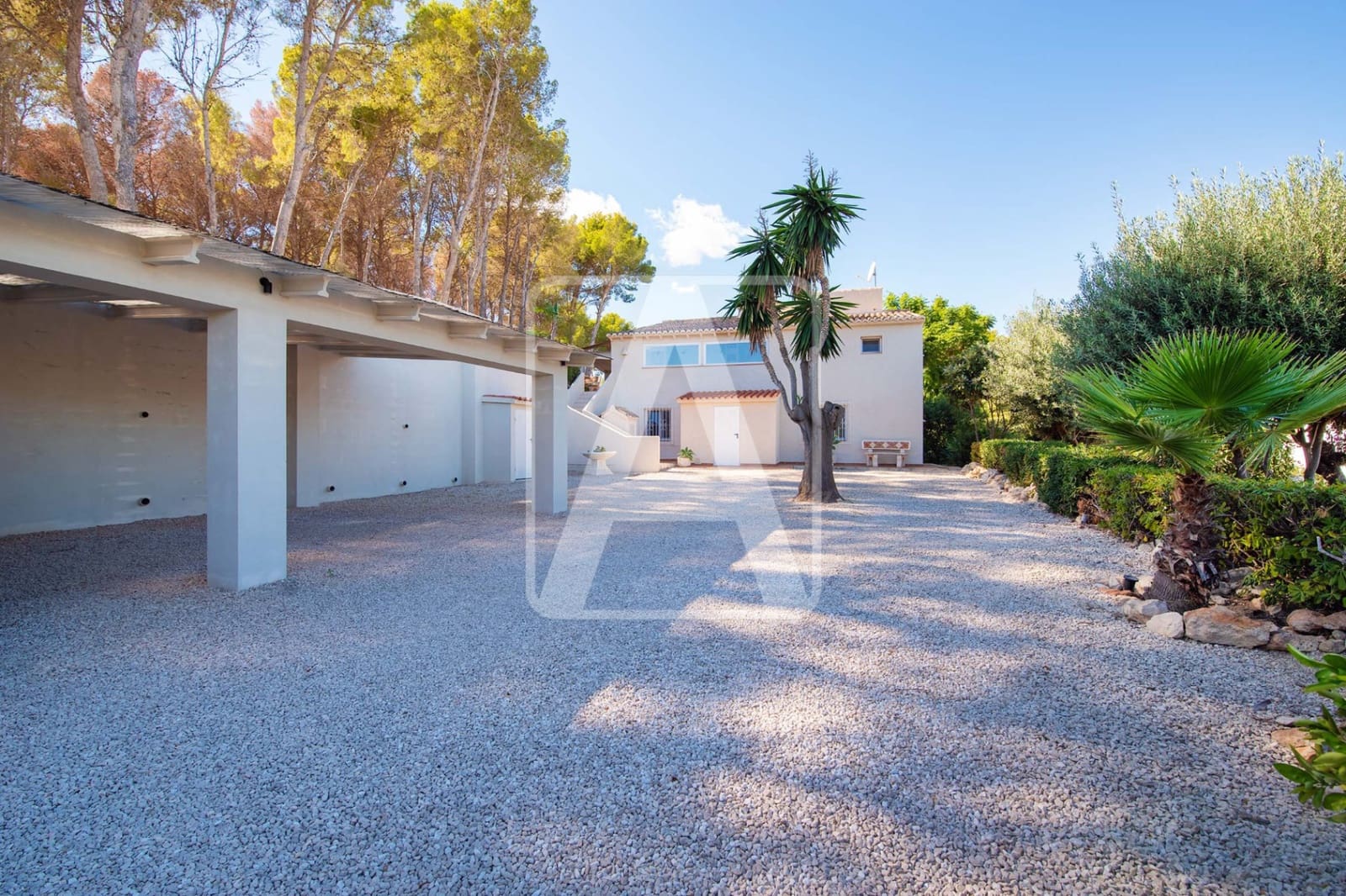 5 makuuhuone Huvila myytävänä paikassa Benissa mukana 
autotalli - 710 000 € (Ref: 8596112)