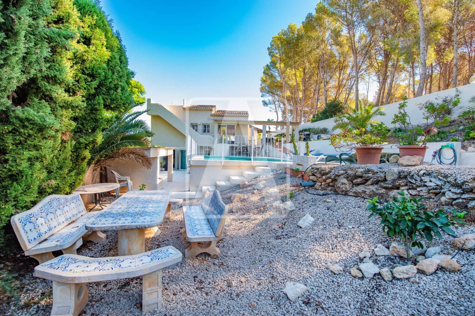 5 makuuhuone Huvila myytävänä paikassa Benissa mukana 
autotalli - 710 000 € (Ref: 8596112)