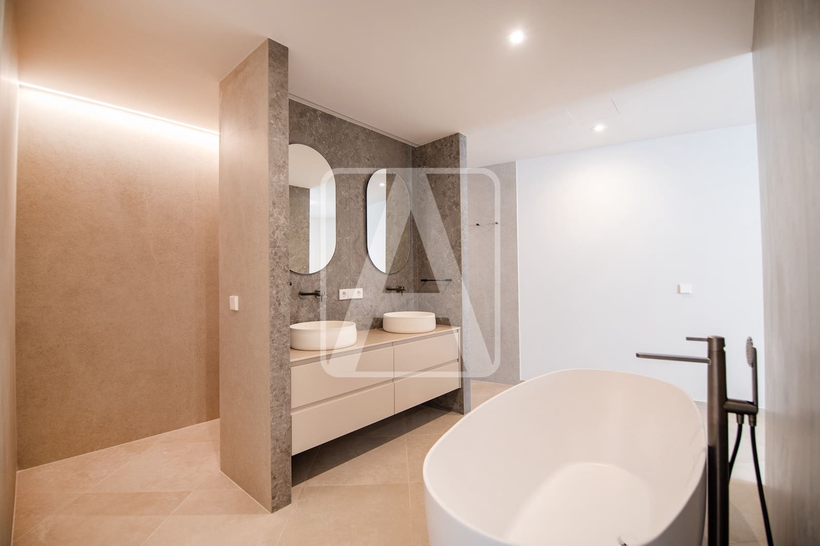 5 Zimmer Villa zu verkaufen in Calpe / Calp mit Pool Garage - 1.550.000 € (Ref: 8604286)