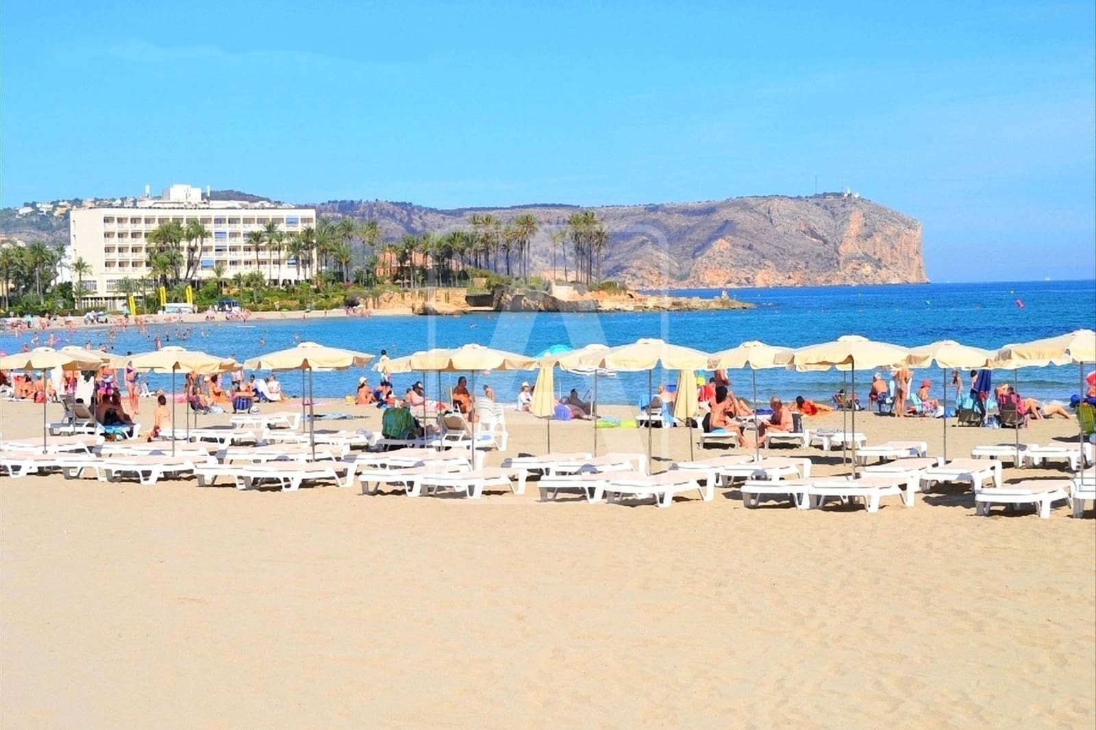 4 sypialnia Willa na sprzedaż w Javea / Xabia z basenem garażem - 1 525 000 € (Ref: 8627616)