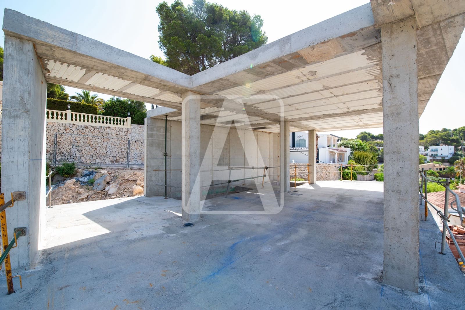 4 bedroom Villa for sale in Benissa with pool garage - € 2,499,000 (Ref: 8685511)