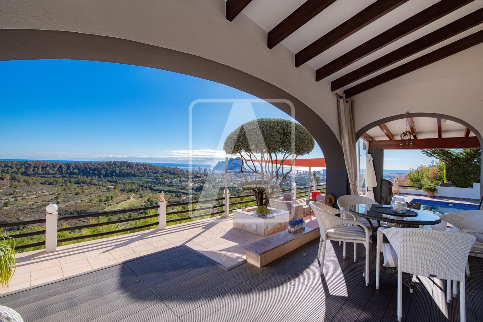 3 chambre Villa/Maison à vendre à Calpe / Calp avec piscine garage - 1 050 000 € (Ref: 8697416)