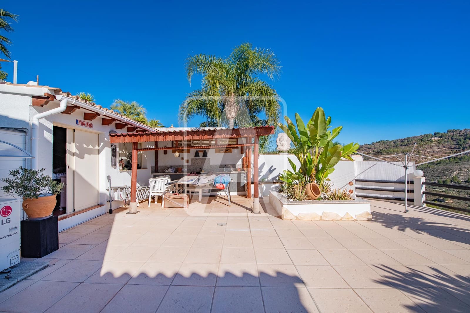 3 chambre Villa/Maison à vendre à Calpe / Calp avec piscine garage - 1 050 000 € (Ref: 8697416)