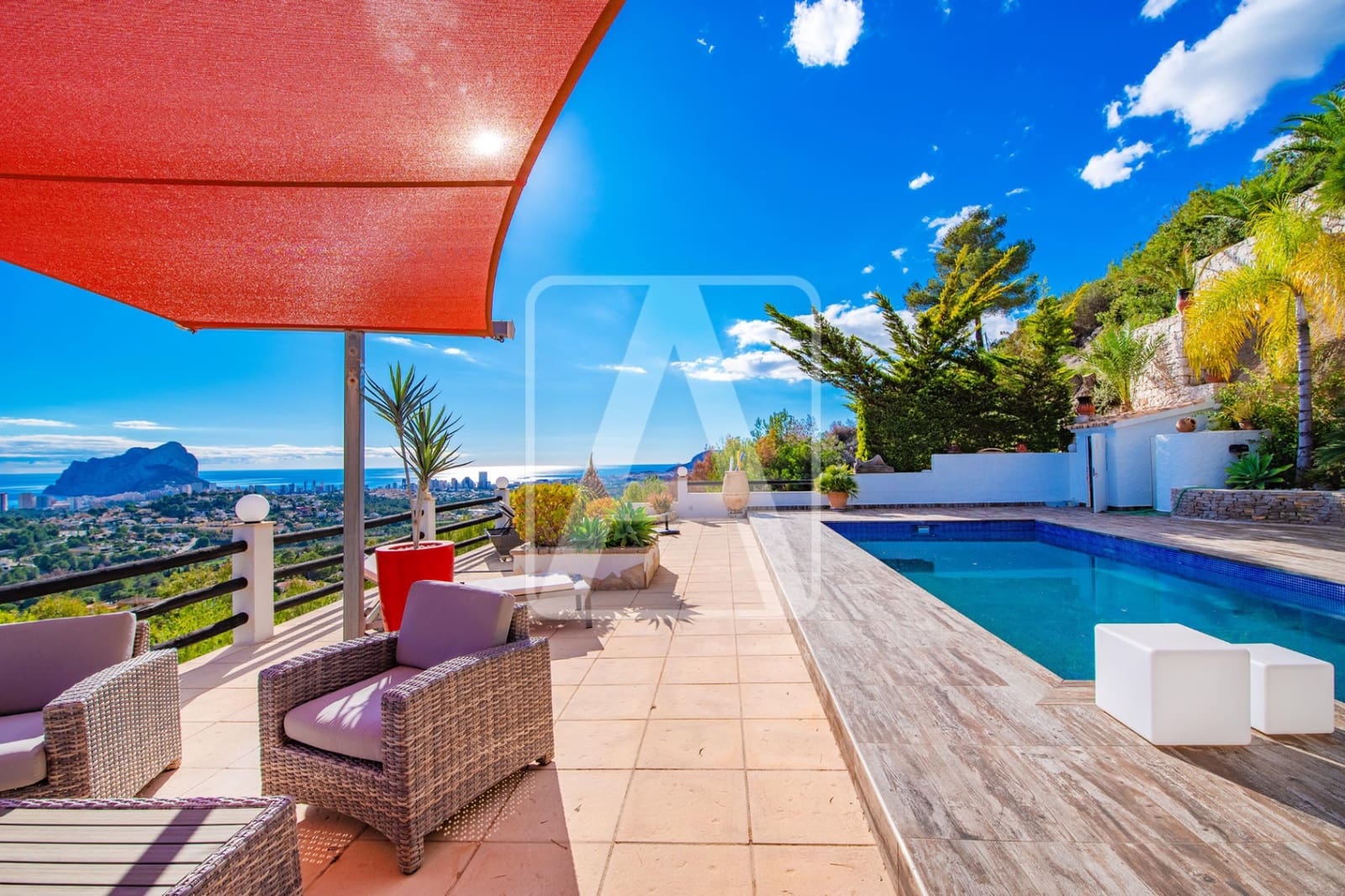 3 chambre Villa/Maison à vendre à Calpe / Calp avec piscine garage - 1 050 000 € (Ref: 8697416)