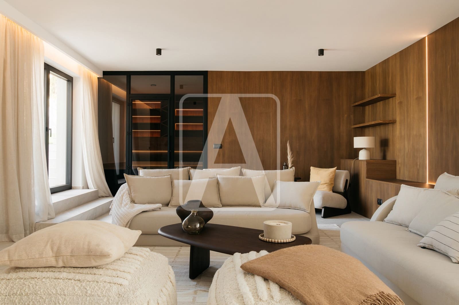 5 bedroom Villa for sale in Cumbre del Sol with garage - € 1,750,000 (Ref: 8760386)