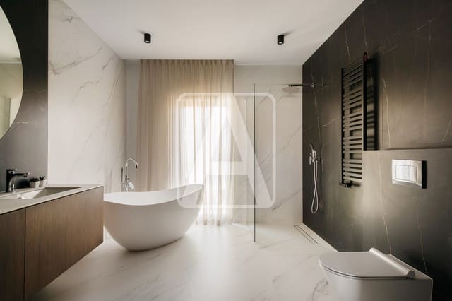 5 slaapkamer Villa te koop in Cumbre del Sol, Benitachell / Benitatxell met garage - € 1.750.000 (Ref: 8760386)