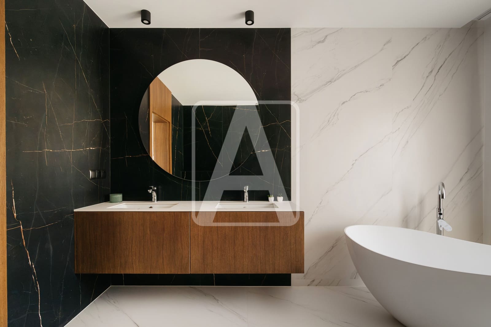 5 bedroom Villa for sale in Cumbre del Sol with garage - € 1,750,000 (Ref: 8760386)