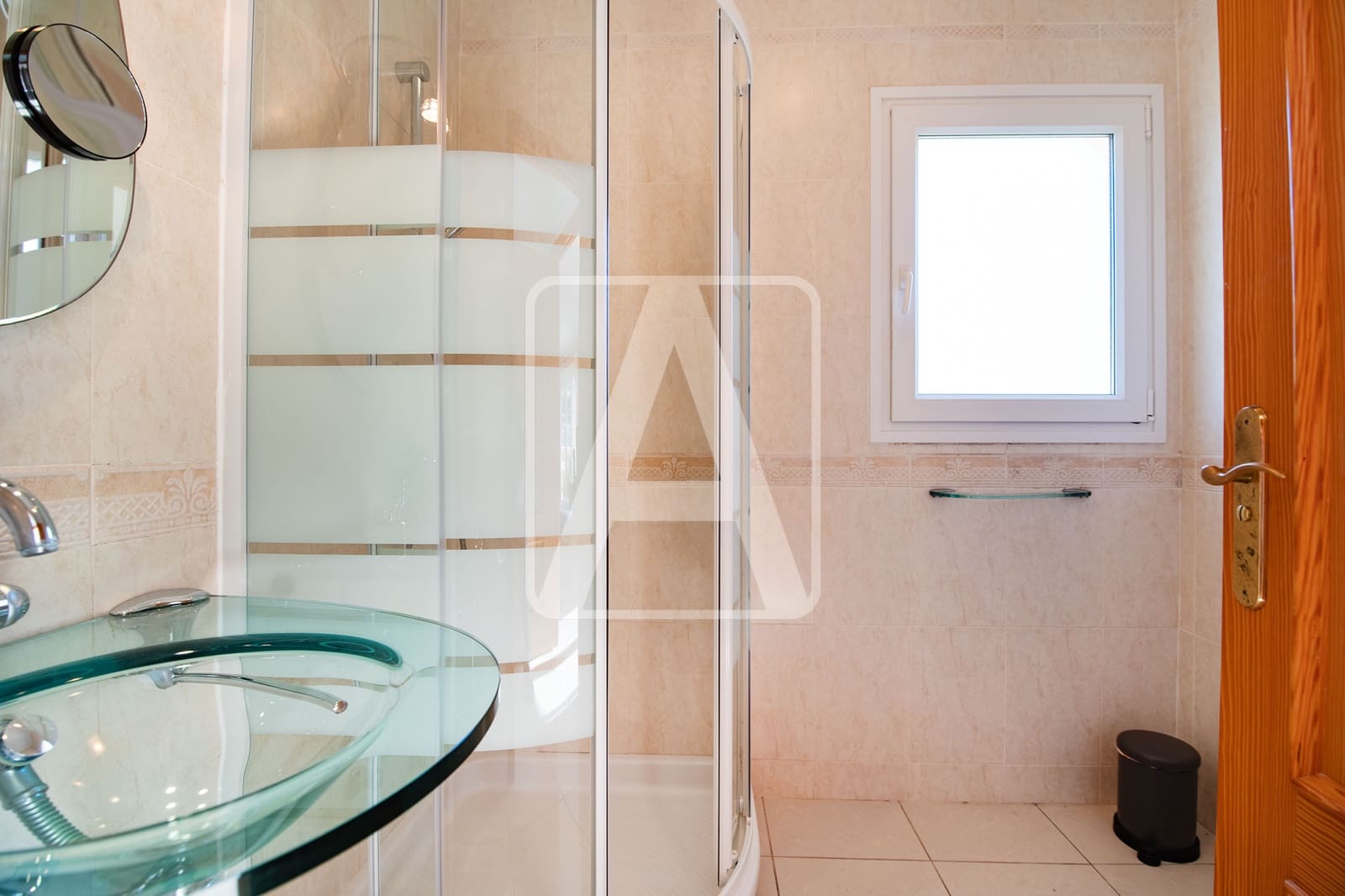 5 bedroom Villa for sale in Calpe / Calp with pool garage - € 820,000 (Ref: 8772629)