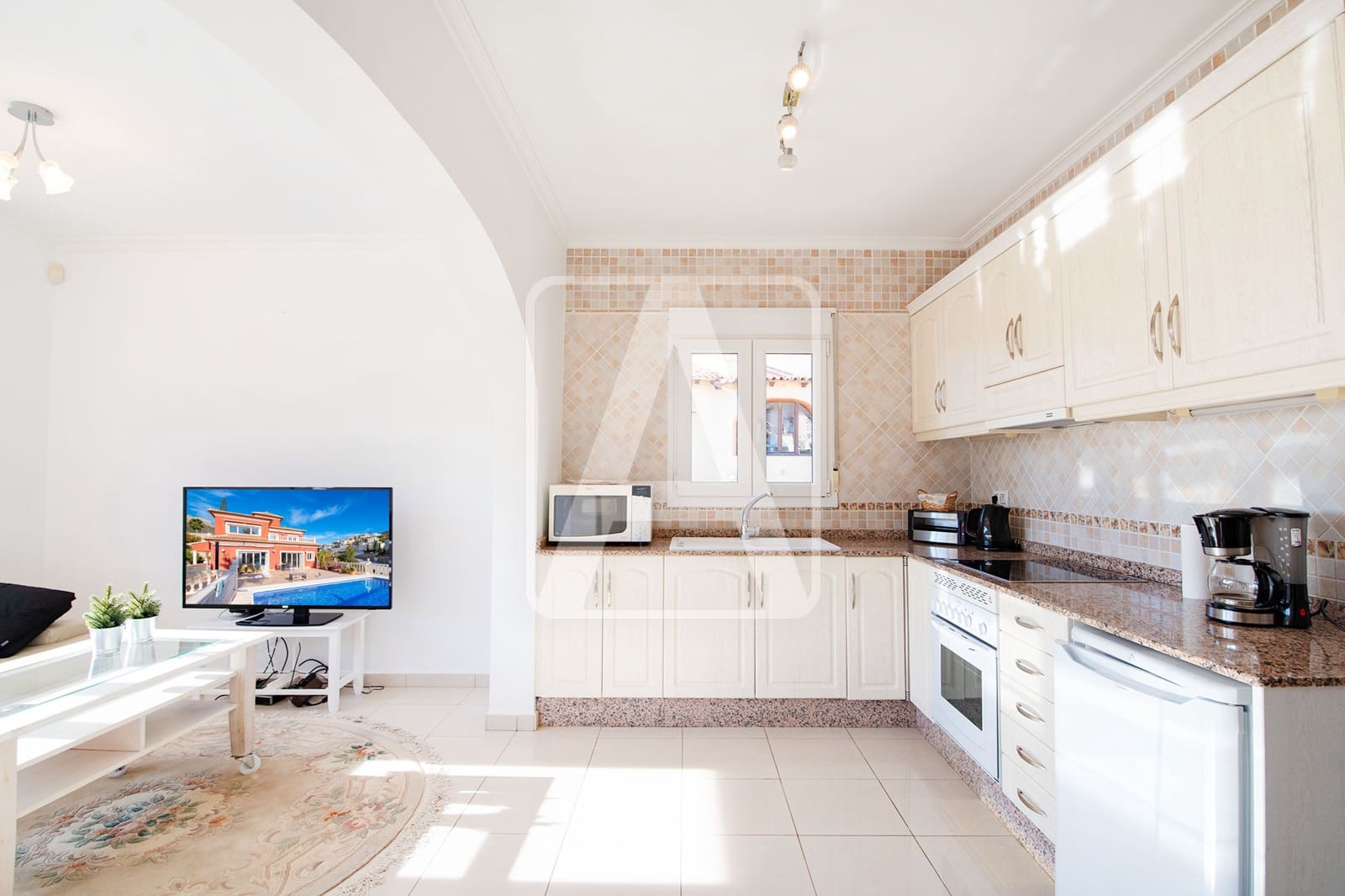 5 bedroom Villa for sale in Calpe / Calp with pool garage - € 820,000 (Ref: 8772629)