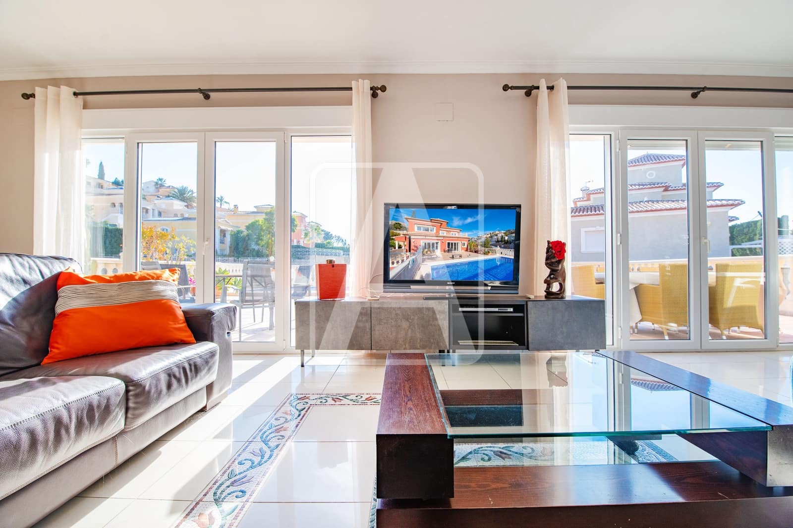 5 bedroom Villa for sale in Calpe / Calp with pool garage - € 820,000 (Ref: 8772629)