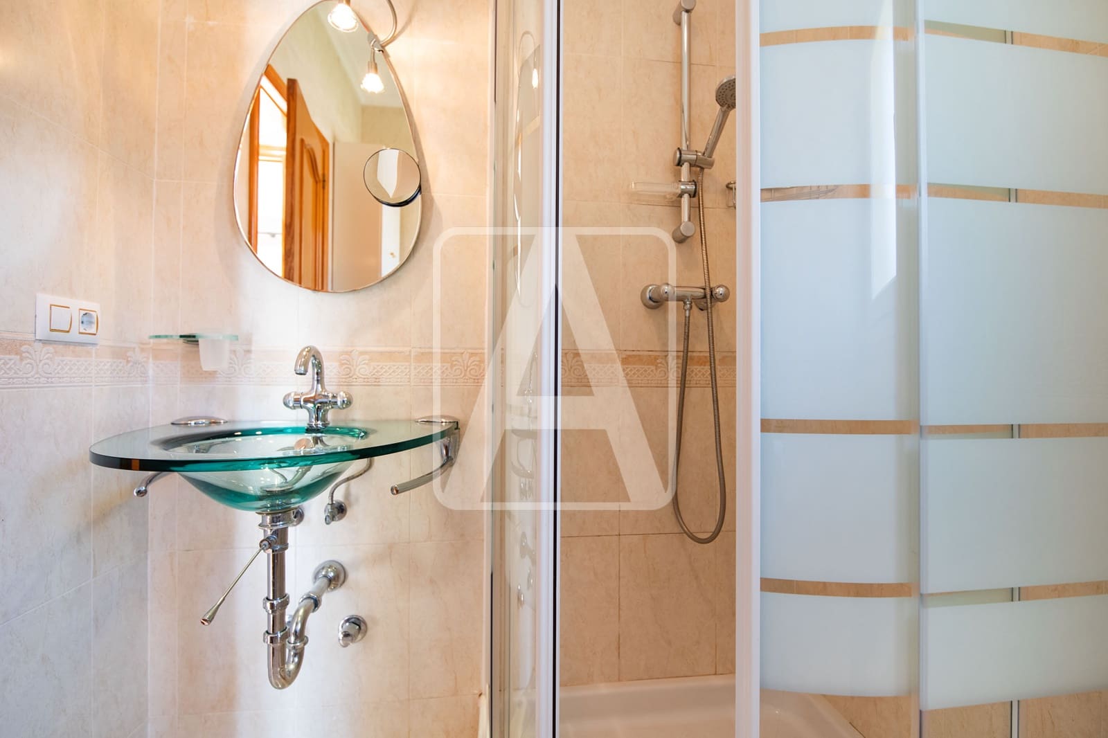 5 bedroom Villa for sale in Calpe / Calp with pool garage - € 820,000 (Ref: 8772629)