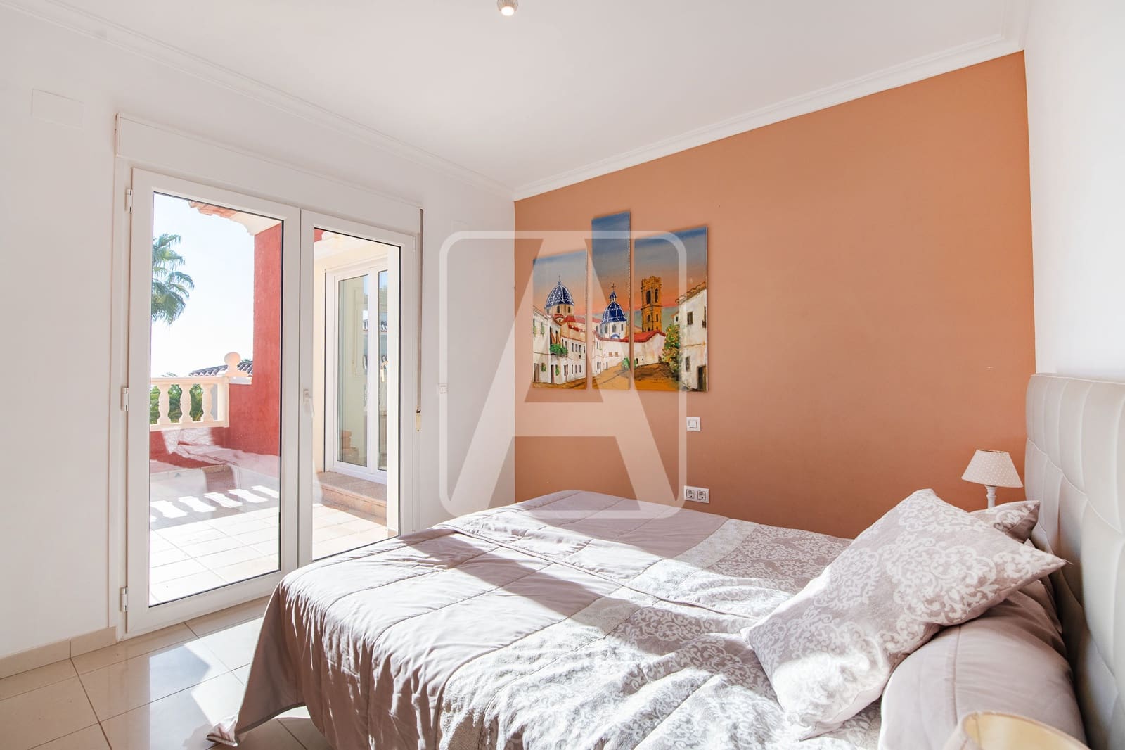 5 bedroom Villa for sale in Calpe / Calp with pool garage - € 820,000 (Ref: 8772629)