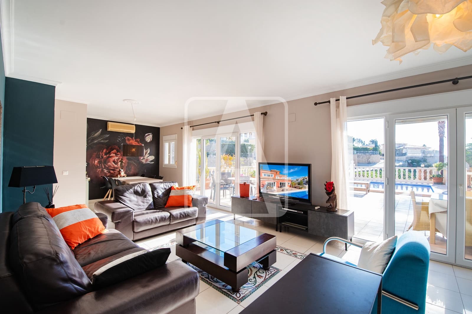 5 bedroom Villa for sale in Calpe / Calp with pool garage - € 820,000 (Ref: 8772629)