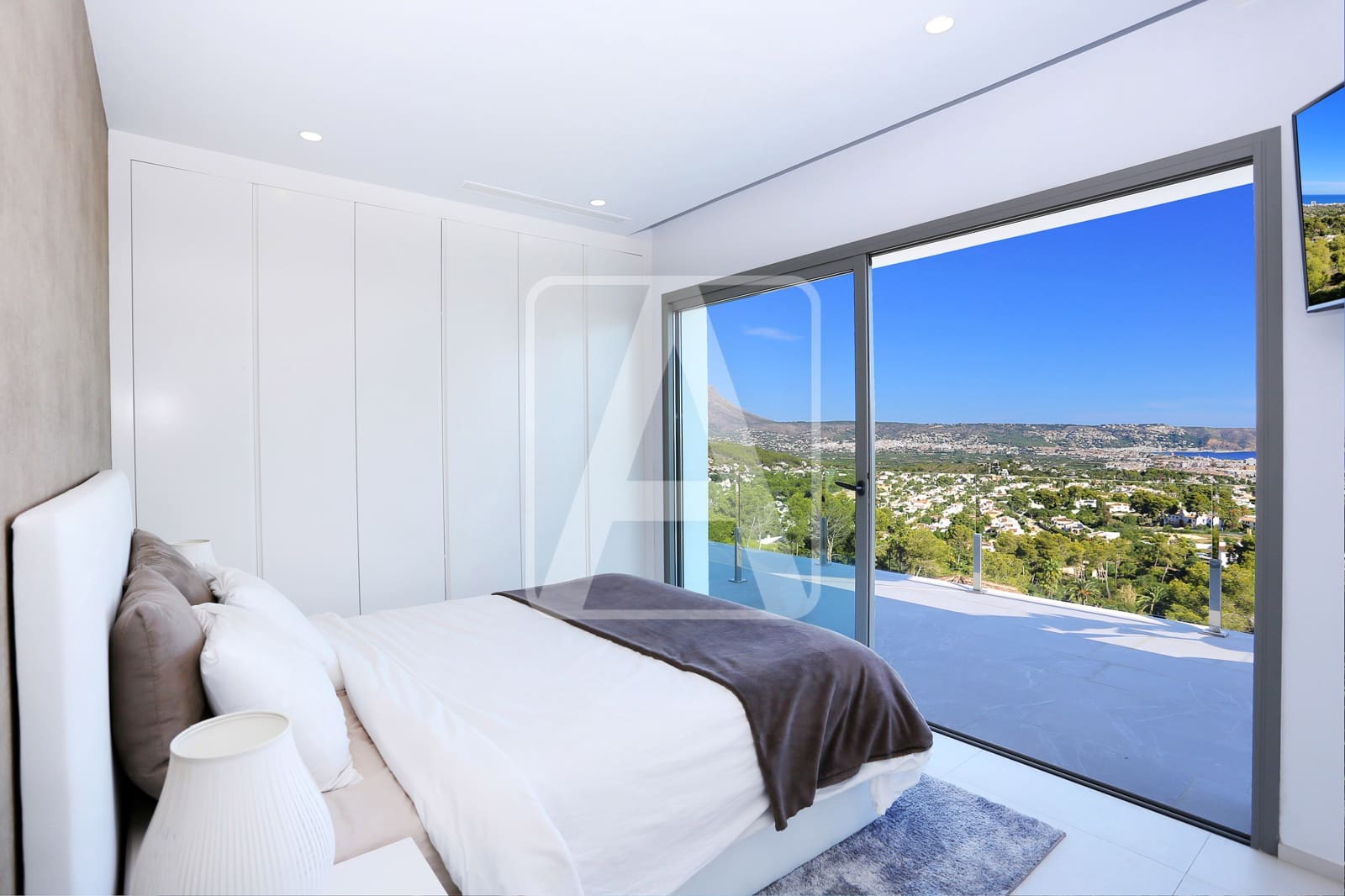 4 sypialnia Willa na sprzedaż w Javea / Xabia z basenem garażem - 1 875 000 € (Ref: 8796834)