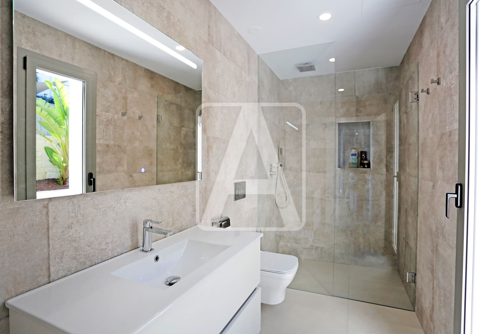 4 sypialnia Willa na sprzedaż w Javea / Xabia z basenem garażem - 1 875 000 € (Ref: 8796834)