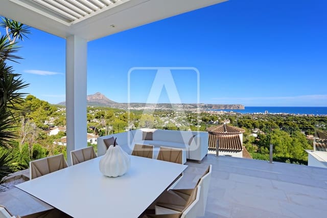 4 sypialnia Willa na sprzedaż w Javea / Xàbia z basenem garażem - 1 875 000 € (Ref: 8796834)