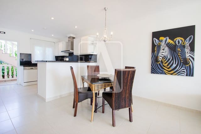 1 Zimmer Apartment zu verkaufen in Benissa mit Pool - 330.000 € (Ref: 8824296)