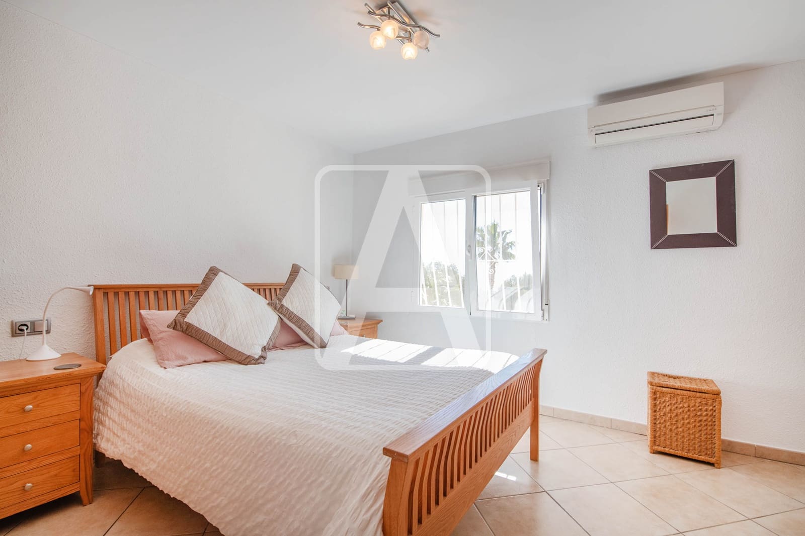 5 soveværelse Villa til salg i Benissa med swimmingpool garage - € 925.000 (Ref: 8920769)