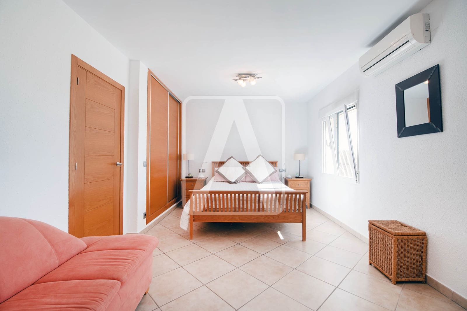 5 soveværelse Villa til salg i Benissa med swimmingpool garage - € 925.000 (Ref: 8920769)