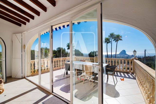 5 bedroom Villa for sale in Benissa with pool garage - € 925,000 (Ref: 8920769)