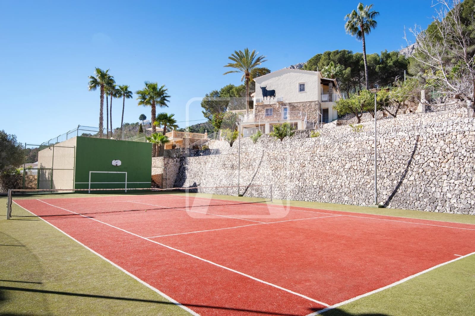 5 soveværelse Villa til salg i Benissa med swimmingpool garage - € 925.000 (Ref: 8920769)