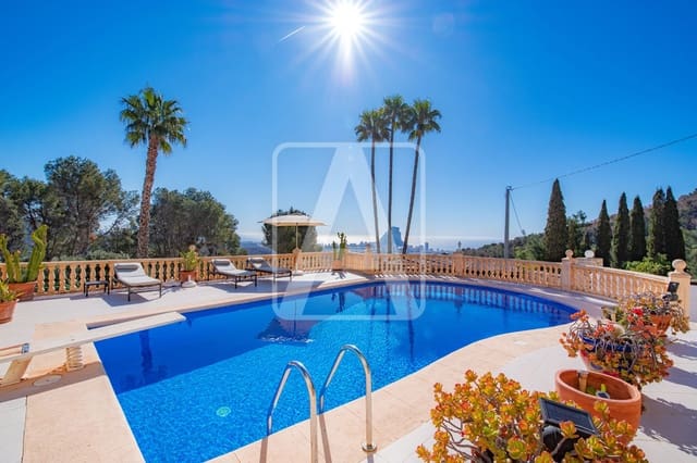 5 bedroom Villa for sale in Benissa with pool garage - € 925,000 (Ref: 8920769)
