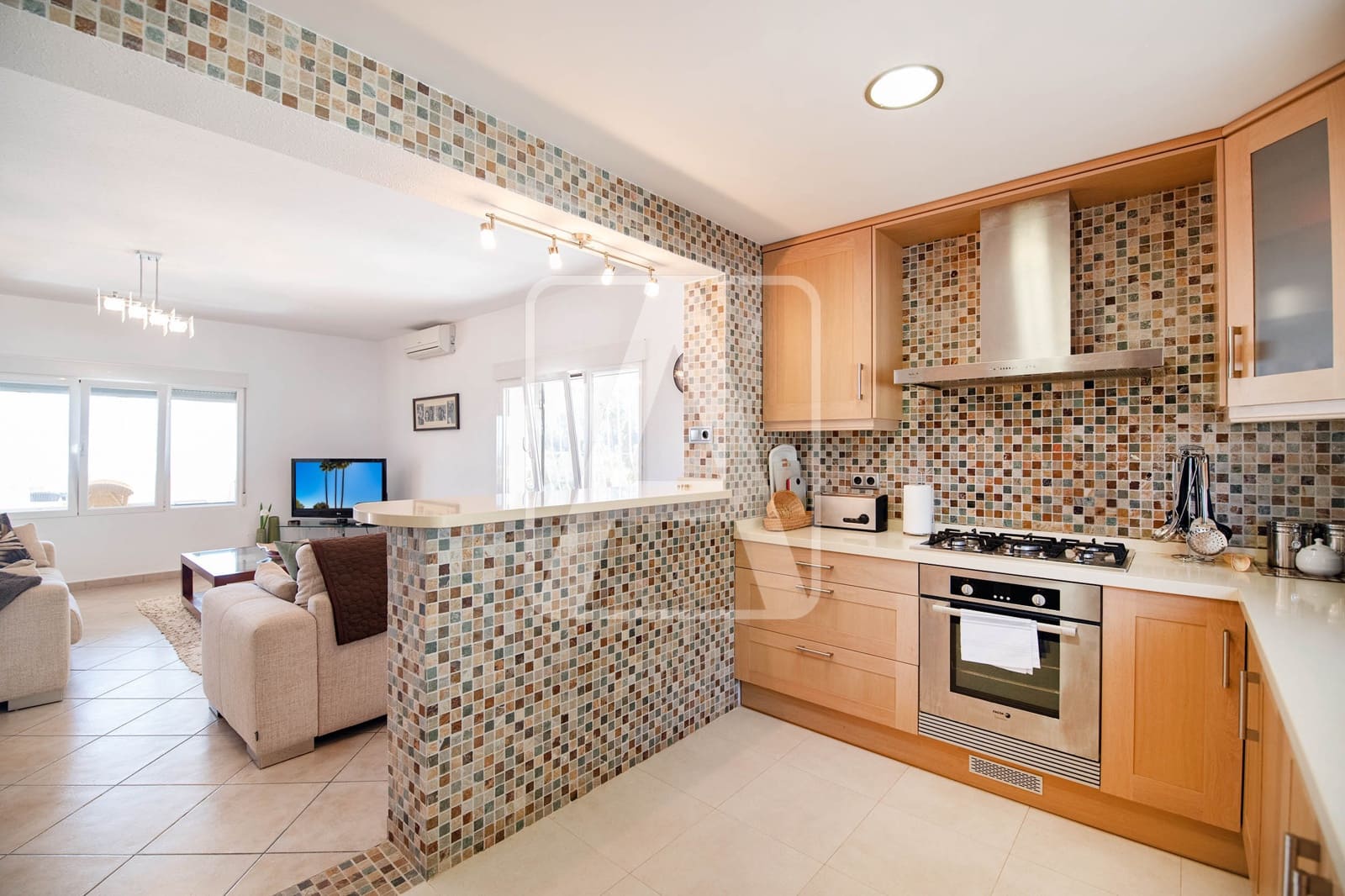 5 soveværelse Villa til salg i Benissa med swimmingpool garage - € 925.000 (Ref: 8920769)