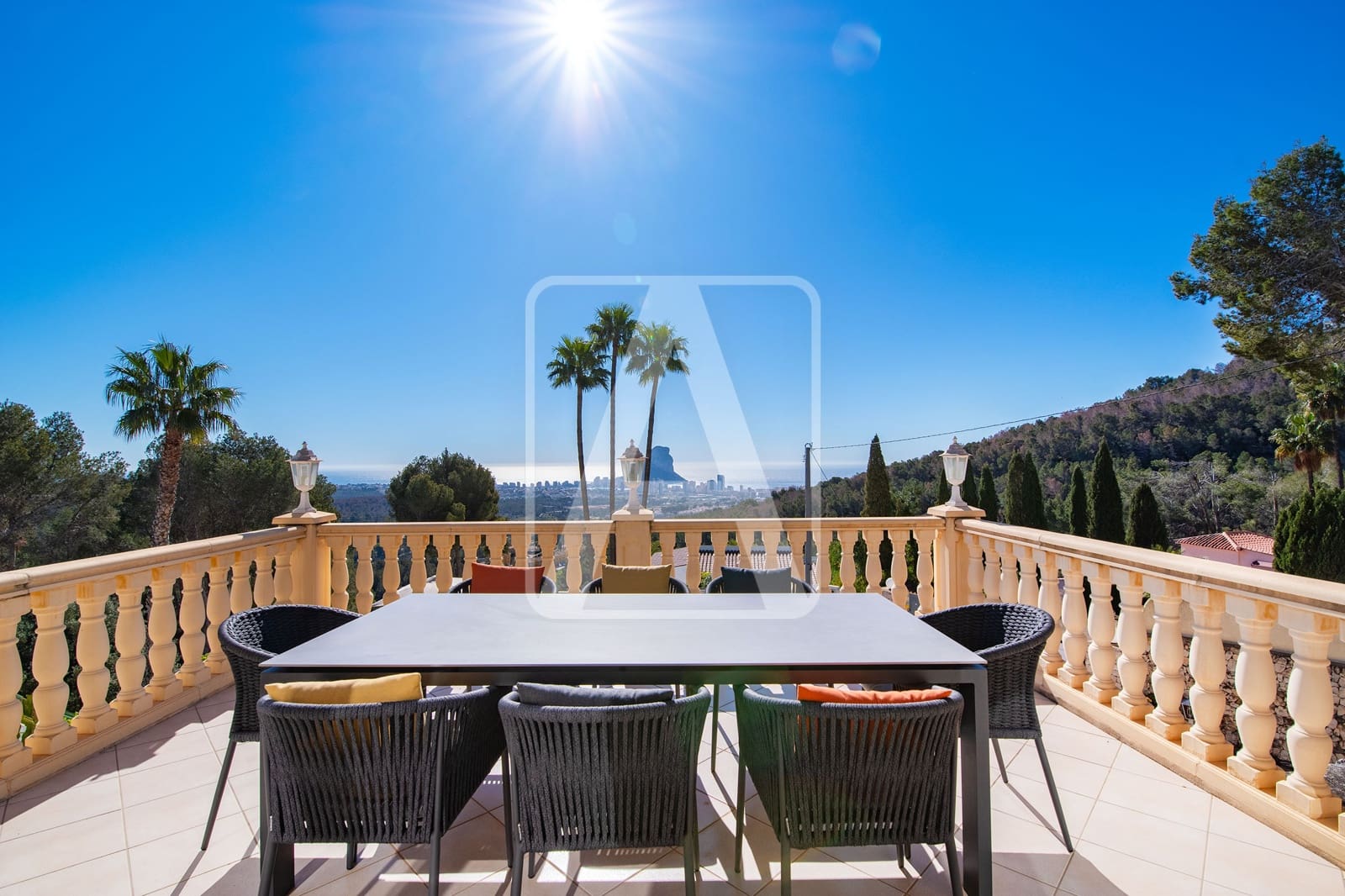 5 soveværelse Villa til salg i Benissa med swimmingpool garage - € 925.000 (Ref: 8920769)