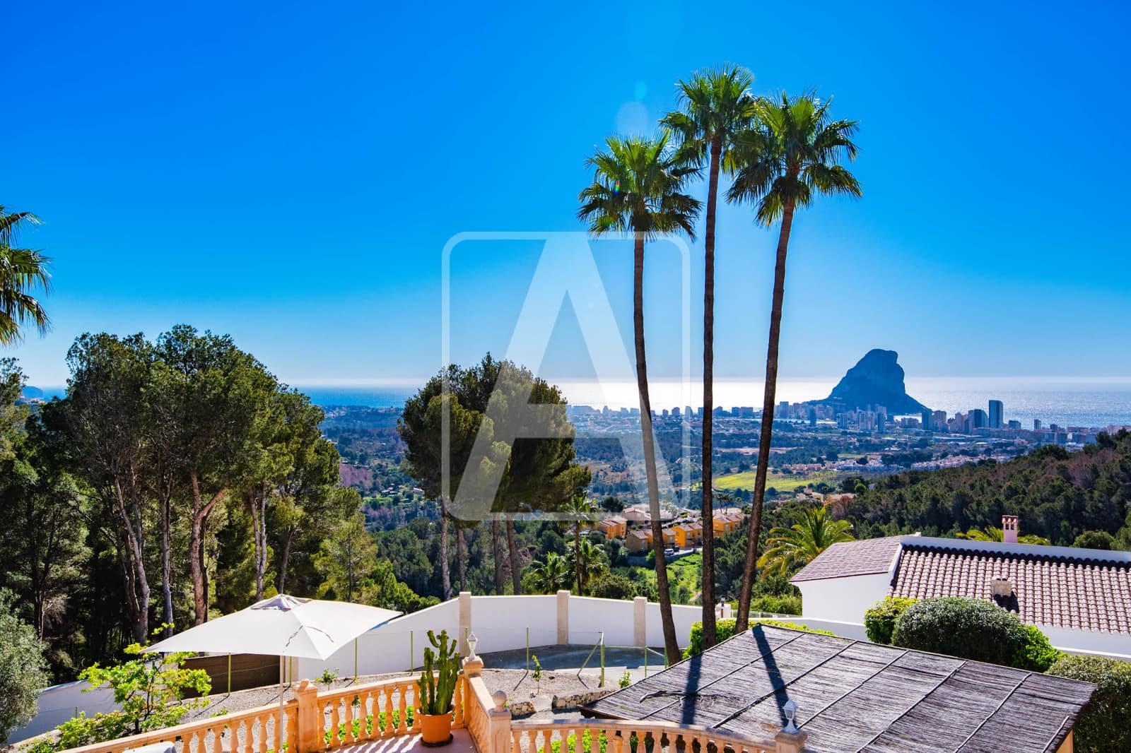 5 soveværelse Villa til salg i Benissa med swimmingpool garage - € 925.000 (Ref: 8920769)