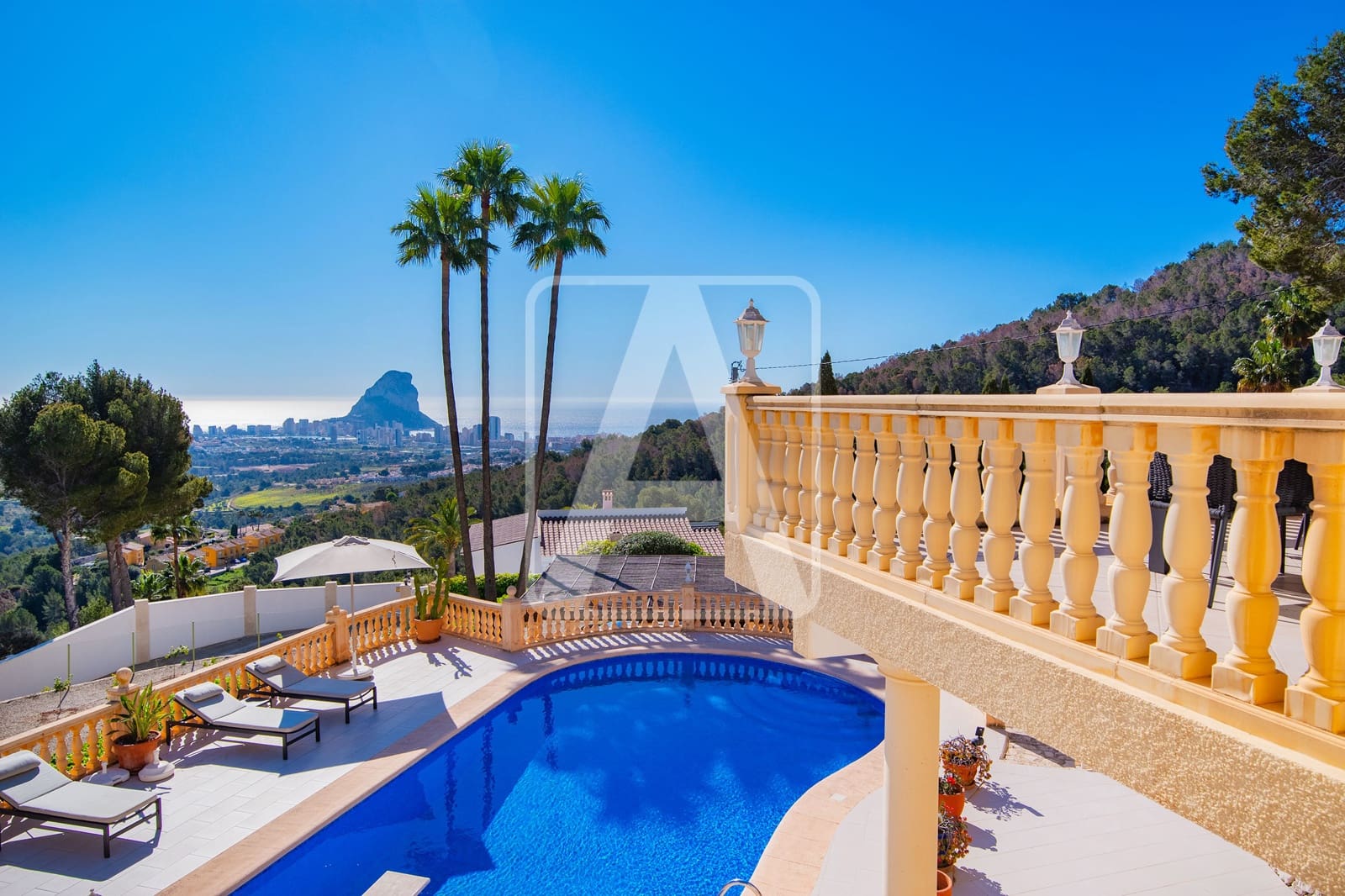 5 soveværelse Villa til salg i Benissa med swimmingpool garage - € 925.000 (Ref: 8920769)