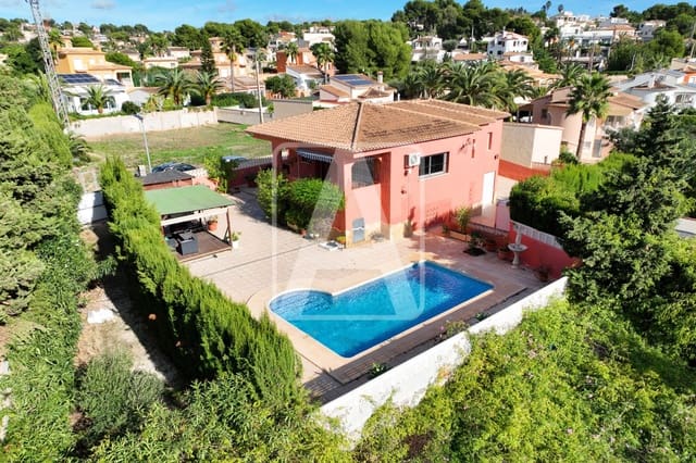 3 chambre Villa/Maison à vendre à Calpe / Calp avec piscine garage - 540 000 € (Ref: 8920770)