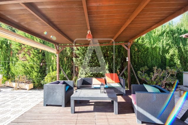 3 chambre Villa/Maison à vendre à Calpe / Calp avec piscine garage - 540 000 € (Ref: 8920770)