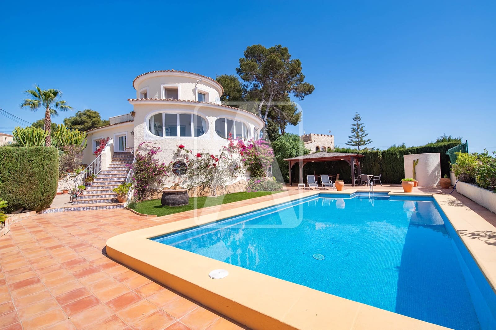 4 soverom Villa til salgs i Moraira med svømmebasseng garasje - € 1 250 000 (Ref: 8927686)