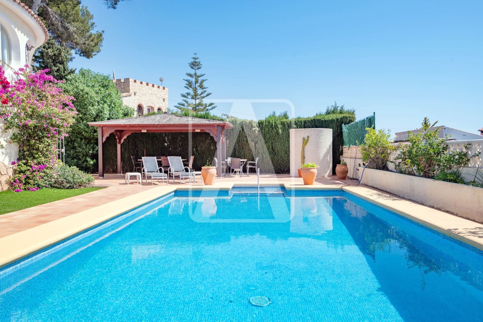 4 soverom Villa til salgs i Moraira med svømmebasseng garasje - € 1 250 000 (Ref: 8927686)
