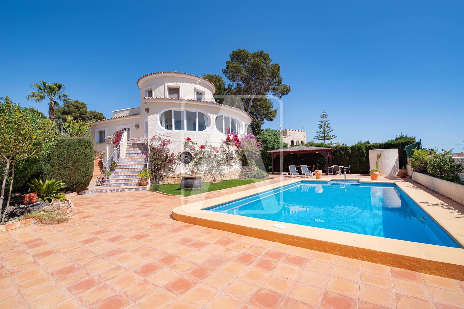 4 soverom Villa til salgs i Moraira med svømmebasseng garasje - € 1 250 000 (Ref: 8927686)