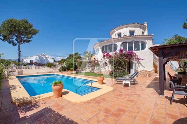 4 bedroom Villa for sale in Moraira, Teulada-Moraira with pool garage - € 1,250,000 (Ref: 8927686)