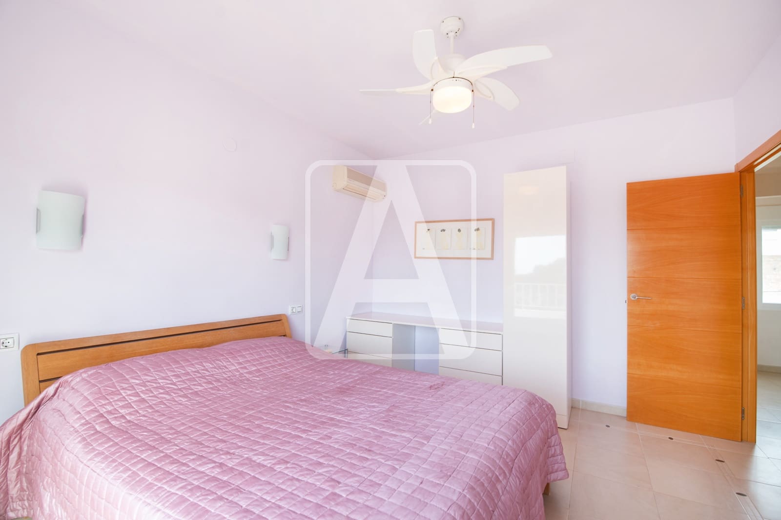 6 Zimmer Villa zu verkaufen in Calpe / Calp mit Pool Garage - 575.000 € (Ref: 8949962)