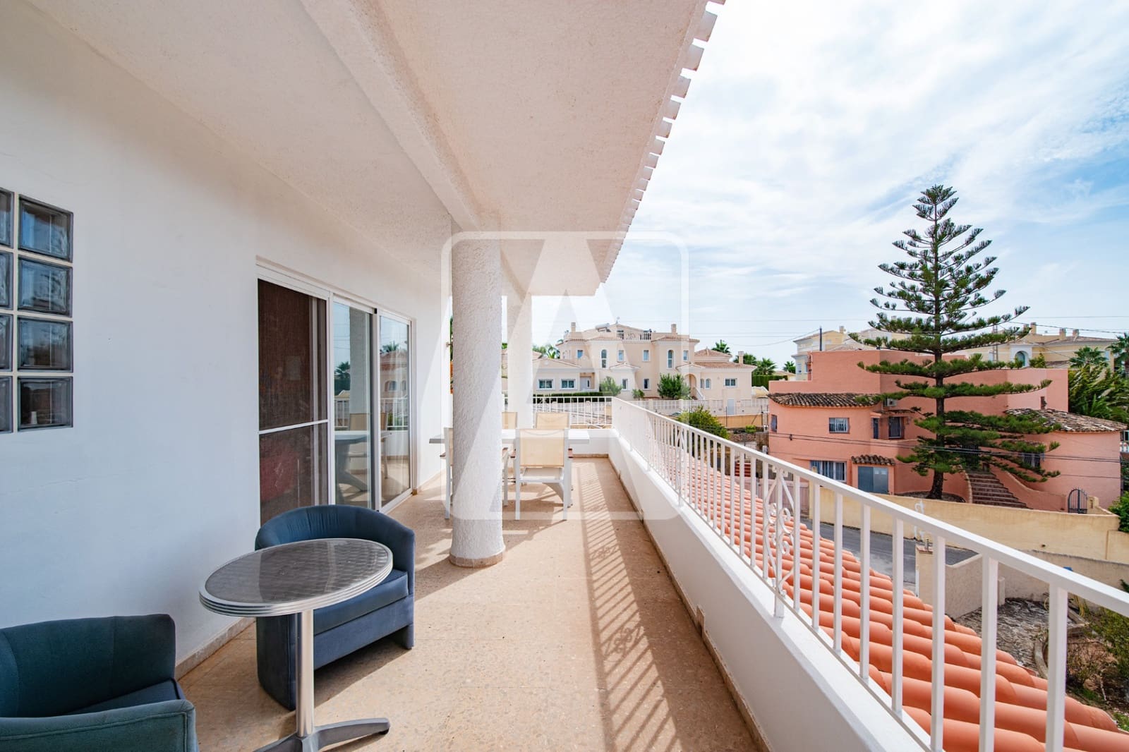 6 Zimmer Villa zu verkaufen in Calpe / Calp mit Pool Garage - 575.000 € (Ref: 8949962)